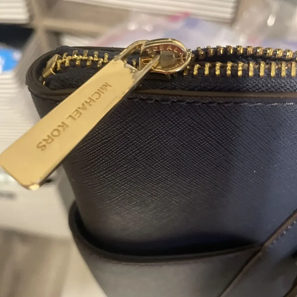 Michael Kors Navy Zip Top Large Tote Bag Gold Hardware Logo Charm Pockets